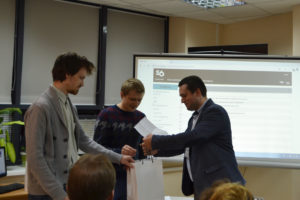 Participants of Technoton's Workshop receive gifts