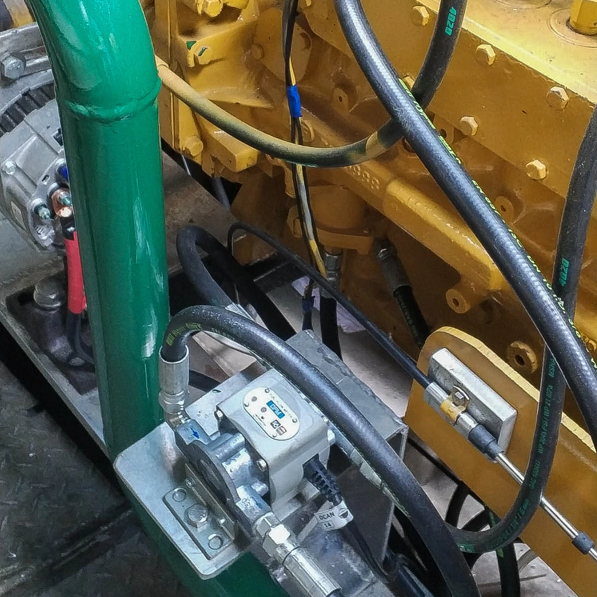 The fuel flow meter is installed directly in the engine fuel line
