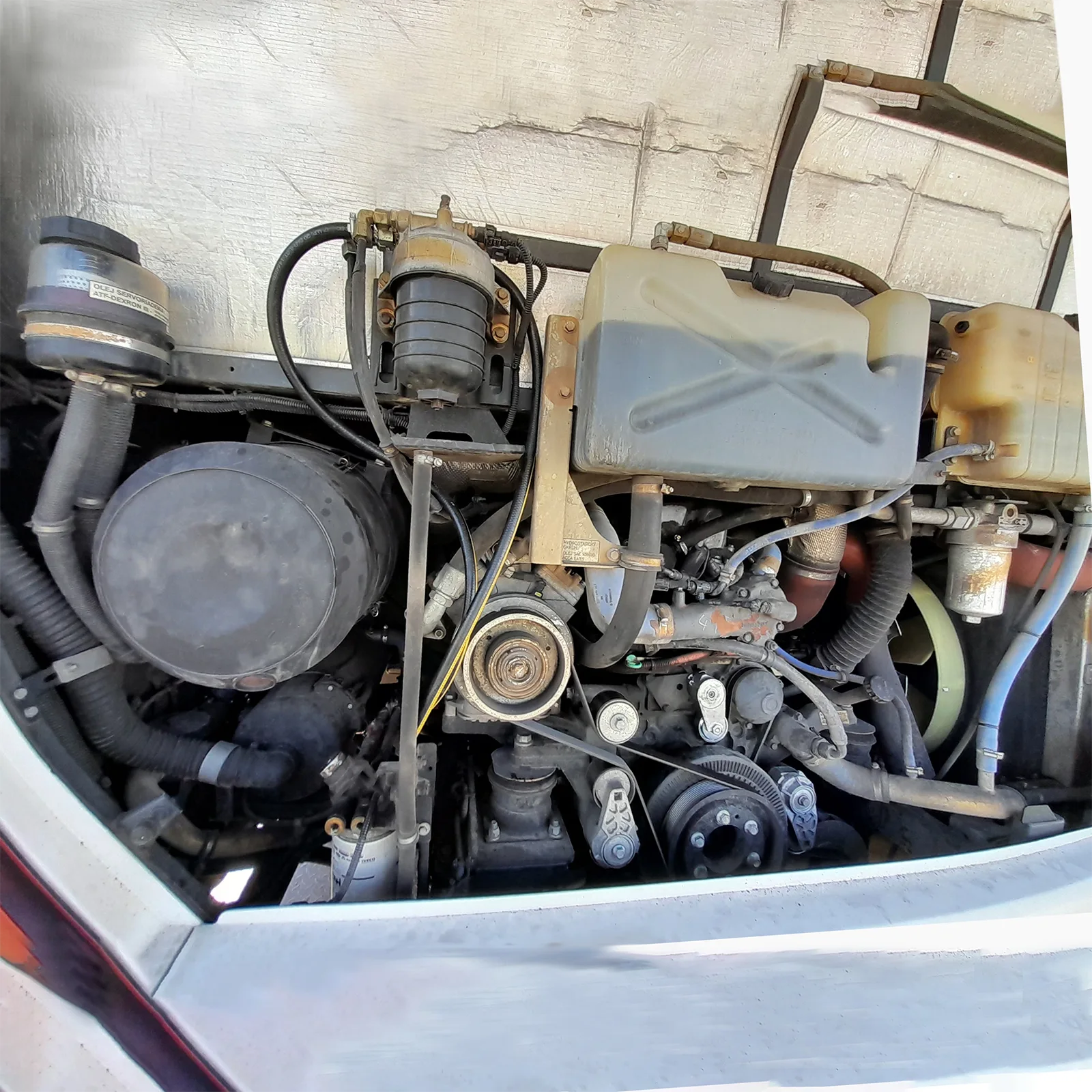 View of the fuel system located in the rear luggage compartment of the vehicle